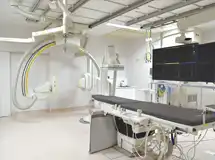 アンギオ（血管造影）装置