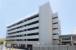 新百合ヶ丘総合病院立体駐車場